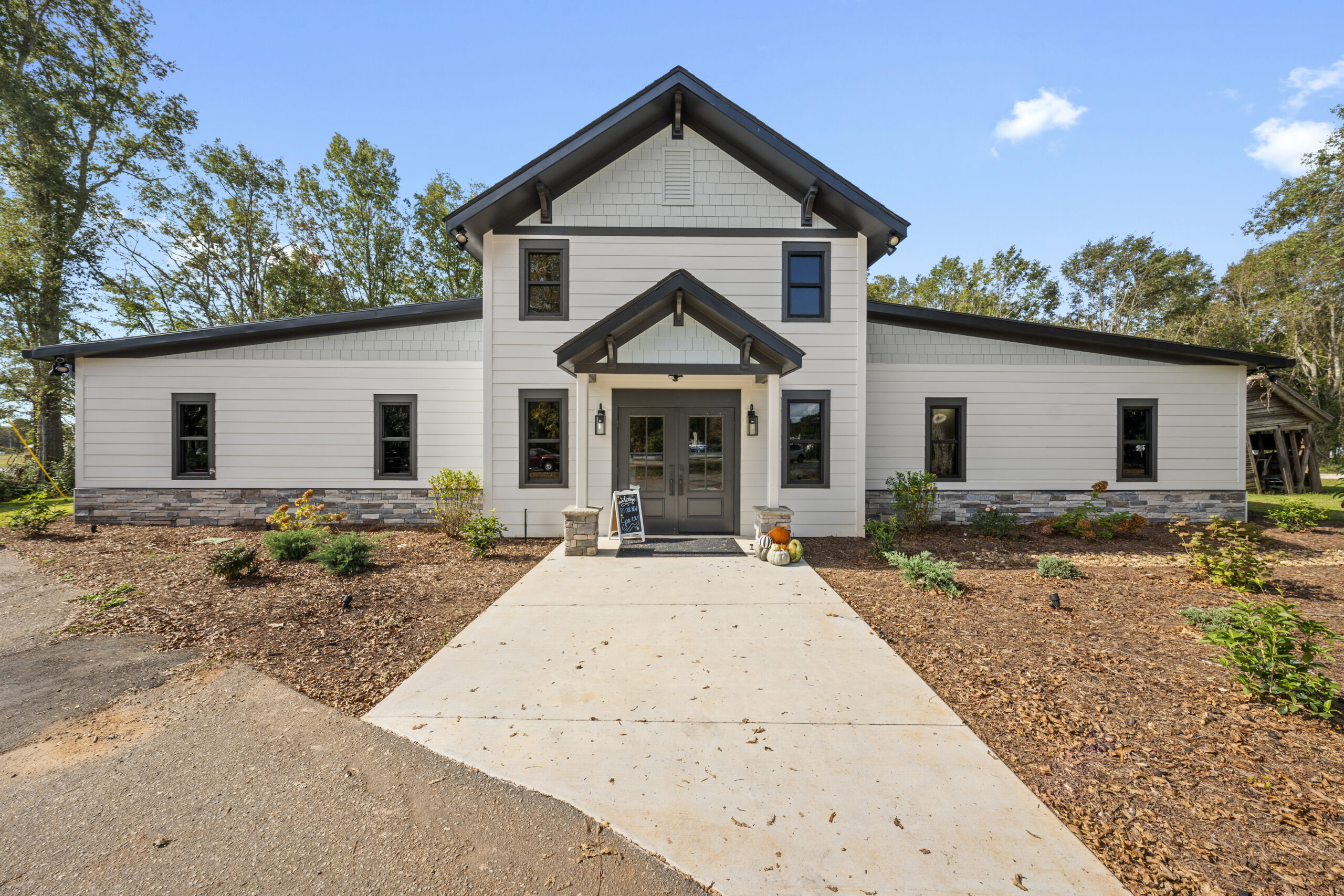 Chapin Commercial Construction completes facility for Chapin spa and salon